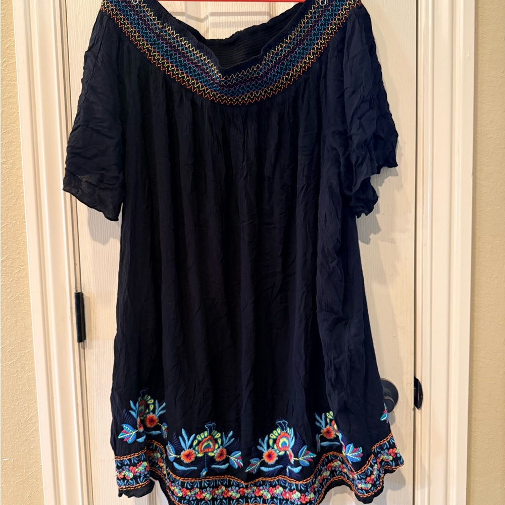 Chic black Embroidered Women's Swim Coverup